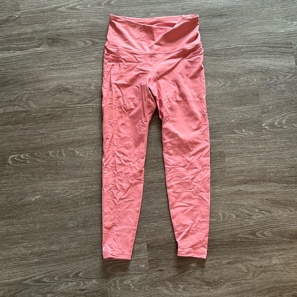 Pink high waisted old navy power soft legging with pockets